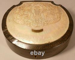 Mother-of-pearl Jewellery Box Sculpted And Cisele, Charles X Era, Early Xixth