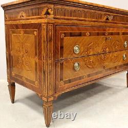 Neo-Classical Louis XVI Period Commode in Marquetry from 18th Century Italy