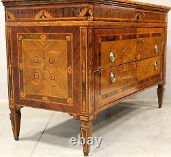 Neo-Classical Louis XVI Period Commode in Marquetry from 18th Century Italy