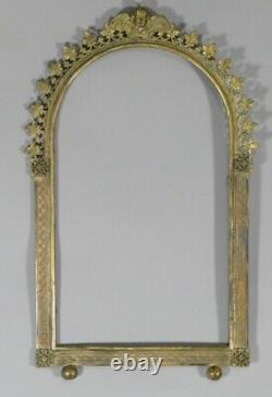 Neo-gothic Frame At The Angelot In Golden Bronze, 19th Century
