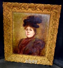 Oil painting Portrait of a Lady of Beautiful Quality from the Belle Époque, Signed at the end of the 19th Century