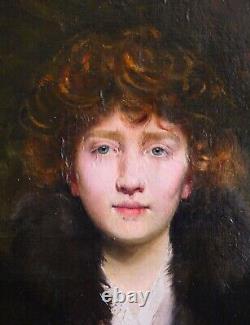 Oil painting portrait of a high-class lady from the Belle Époque period, signed 19th century