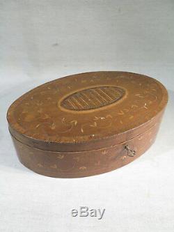 Old Box Jewelry Box Oval Marquetry With Its Key Time XIX