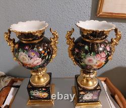 PAIR OF MEDICIS VASES LOUIS PHILIPPE IN OLD PARIS PORCELAIN 19TH CENTURY