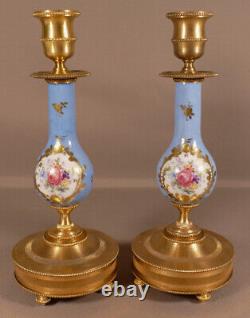 Pair Of Candlesticks In Flower And Golden Bronze Porcelain, Era XIX