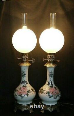 Pair Of Porcelain Oil Lamps Era Xixth Century