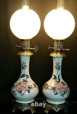 Pair Of Porcelain Oil Lamps Era Xixth Century