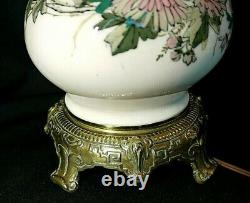 Pair Of Porcelain Oil Lamps Era Xixth Century