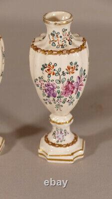 Pair Of Small Porcelain Vases Painted In The Hand Of Flowers, Era Xixth