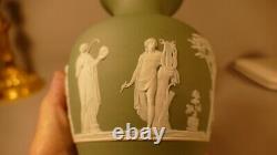 Pair Of Vases Wedgwood In Jasperware, Scene At The Ancient, Era Xixth