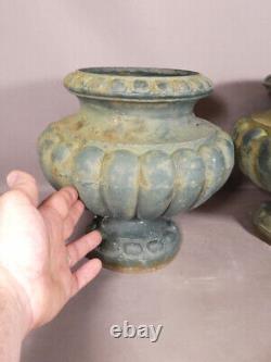 Pair of Garden Vases in Cast Iron with Melon Stripes, 19th Century