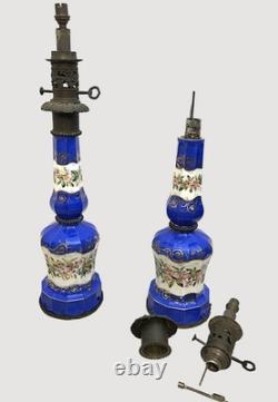 Pair of porcelain oil lamps from the Napoléon III period