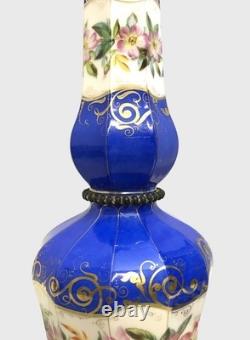 Pair of porcelain oil lamps from the Napoléon III period