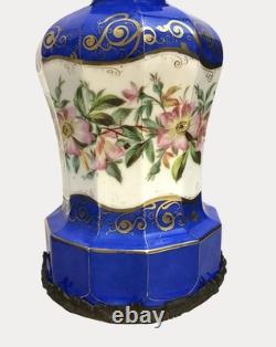 Pair of porcelain oil lamps from the Napoléon III period
