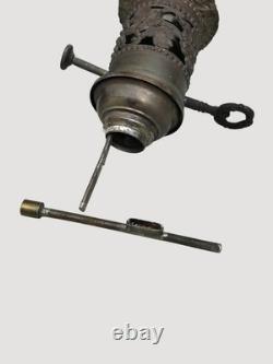 Pair of porcelain oil lamps from the Napoléon III period