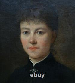 Portrait Of A Woman Of Epoque At The End Of The 19th Century Ecole Française Du Xixème Pst