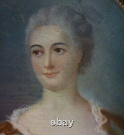 Portrait of an Oval-faced Woman from the Louis XV Era in Pastel from the 19th Century