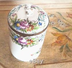 Pot Covered Paris Porcelain Painted Decoration, Then The Middle Of The Nineteenth Century