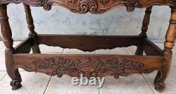 Provençal dough mixer in walnut from the 18th century