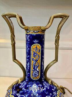 Rare And Beautiful Lamp In Fine Earthenware Of Gien Decorated Blue And White. 19th Century