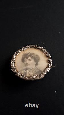 Rare antique brooch late XIXth century silver woman portrait Belle Epoque