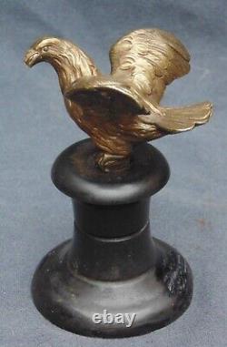 Rare magnificent antique bronze eagle with very fine golden detail, 19th century period.