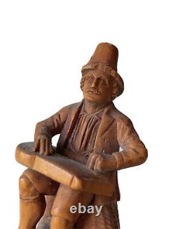 Sculpture The Old Player Character & Musician Wood Sculpted Age XIX