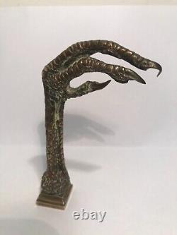 Seal stamp in bronze with raptor claw design from the 19th century