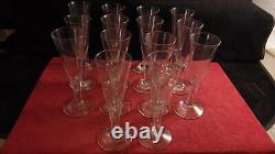 Service of 14 flat-sided Directoire crystal flutes from the early 19th century