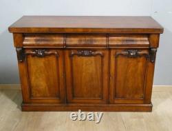 Small 19th-century English mahogany sideboard, buffet