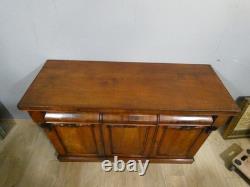 Small 19th-century English mahogany sideboard, buffet