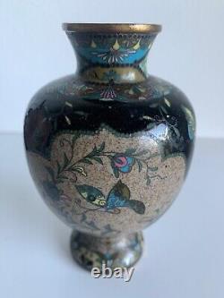 Small Chinese cloisonné vase from the late 19th century