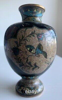 Small Chinese cloisonné vase from the late 19th century