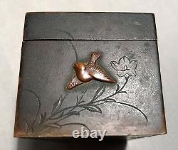 Small Japanese Inkwell In Bronze 19th Century Era