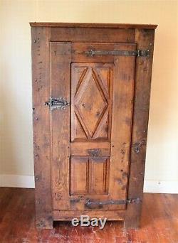 Small Louis XIII Style Furniture Oak Wardrobe Trunk Era Nineteenth Century