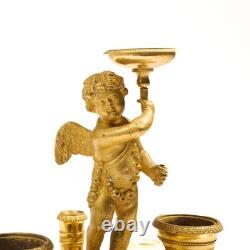 Small chased and gilt bronze inkwell decorated with an angel, Restoration period