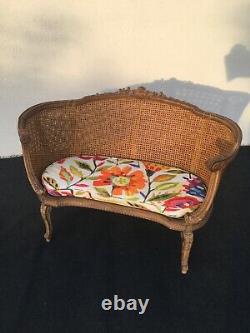 Sofa / Louis XVI Canned Basket Bench, 19th Century Era