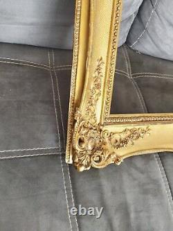 Splendid Gilded Wooden Frame from the XIXth Century with Gold Leaf Detail 84 x 72 cm