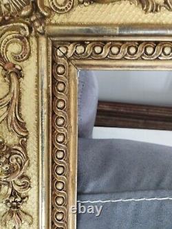 Splendid Gilded Wooden Frame from the XIXth Century with Gold Leaf Detail 84 x 72 cm