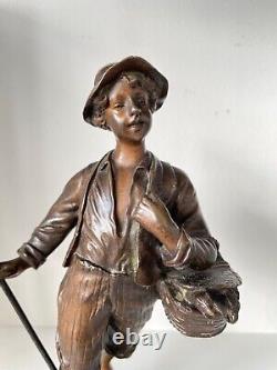 The Little Goose Seller, Bronze Sculpture from the late 19th century