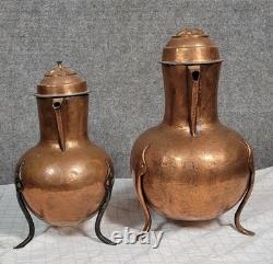 Two shaped pieces in red copper, 19th century