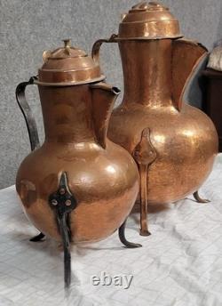 Two shaped pieces in red copper, 19th century