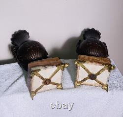 Vases, 19th century mantel garniture, claw feet in bronze (available for delivery)