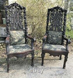 Very Large Pair Of Armchairs With Medieval Coat Of Arms 19th Century