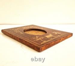 Very beautiful small frame in marquetry from the mid-19th century