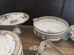 Victoria Porcelain Service Sarguemines E & C Epoque Nineteenth Century France