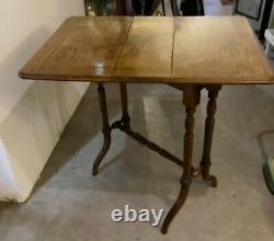 Villa Massena Napoleon III Walnut Marquetry Table with Folding Shutters from the 19th Century