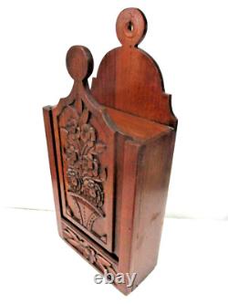 Walnut flour mill to hang, flower attributes, 19th century period