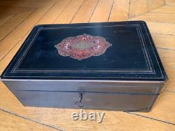 Wooden box, signed TAHAN, brass inlays, 19th century, Napoleon III