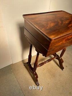 Worker in mahogany veneer, Napoleon III era, 19th century.